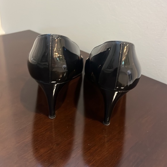 Prada Parent Leather Pumps. - Picture 3 of 12